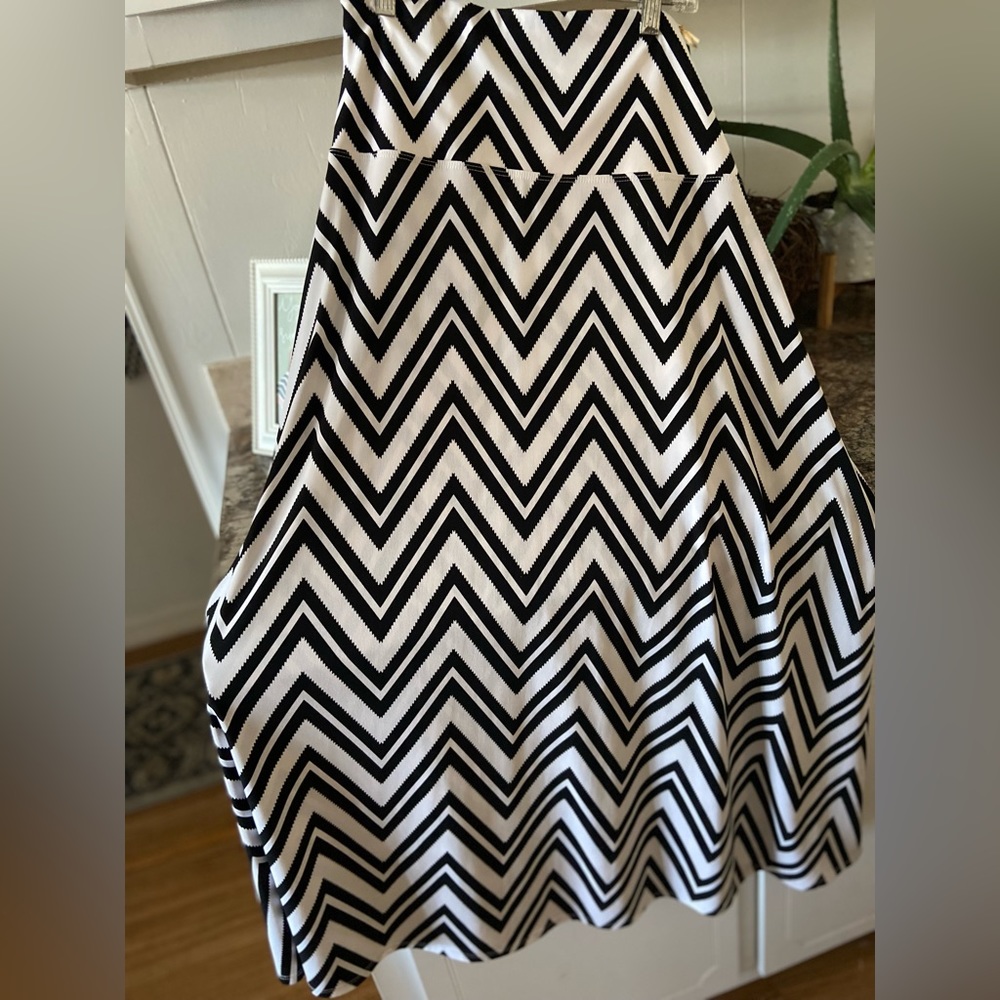 Ladies Zig Zag drop yoke skirt